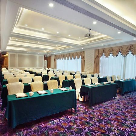 Huizhou Jinhuayue International Hotel מראה חיצוני תמונה