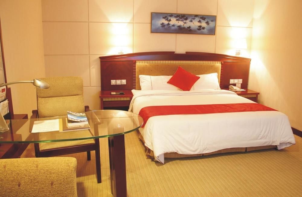 Huizhou Jinhuayue International Hotel חדר תמונה