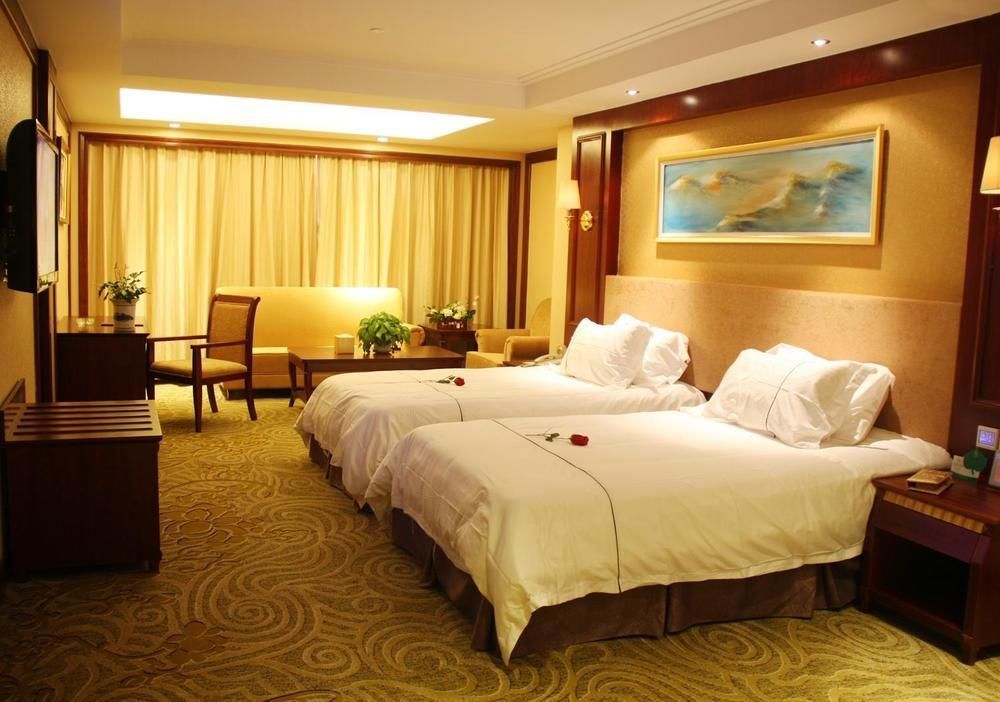 Huizhou Jinhuayue International Hotel מראה חיצוני תמונה
