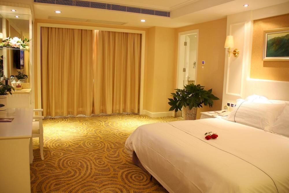Huizhou Jinhuayue International Hotel מראה חיצוני תמונה