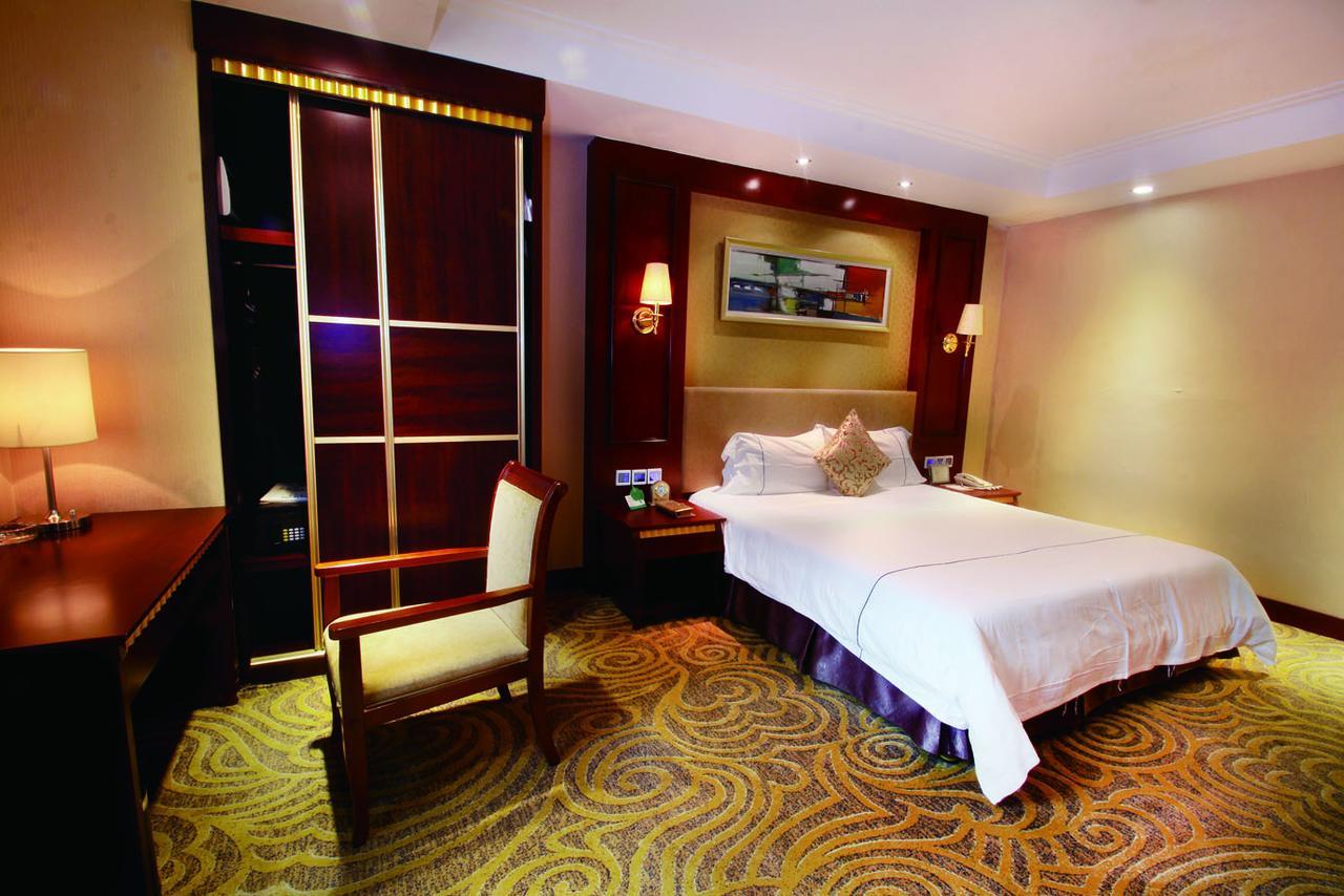 Huizhou Jinhuayue International Hotel מראה חיצוני תמונה