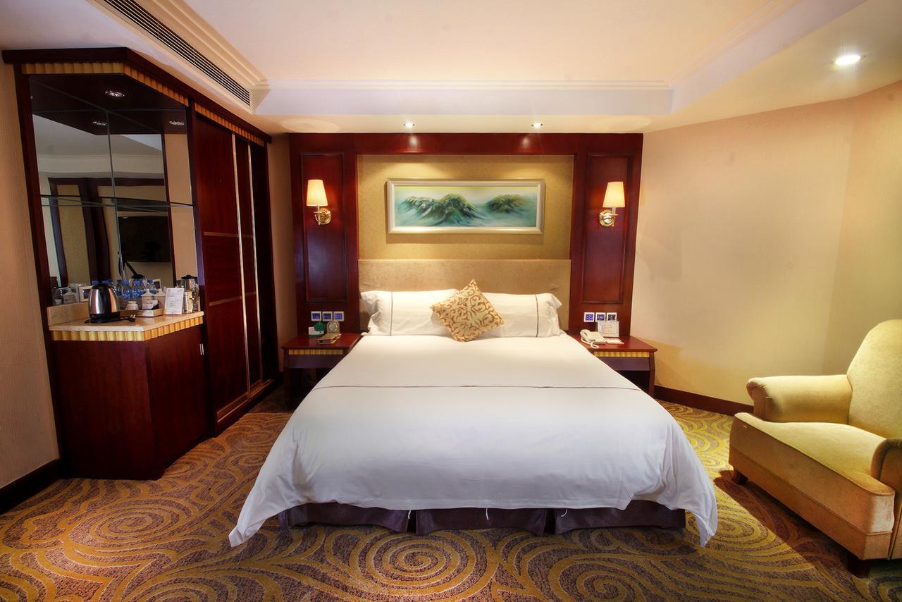 Huizhou Jinhuayue International Hotel מראה חיצוני תמונה