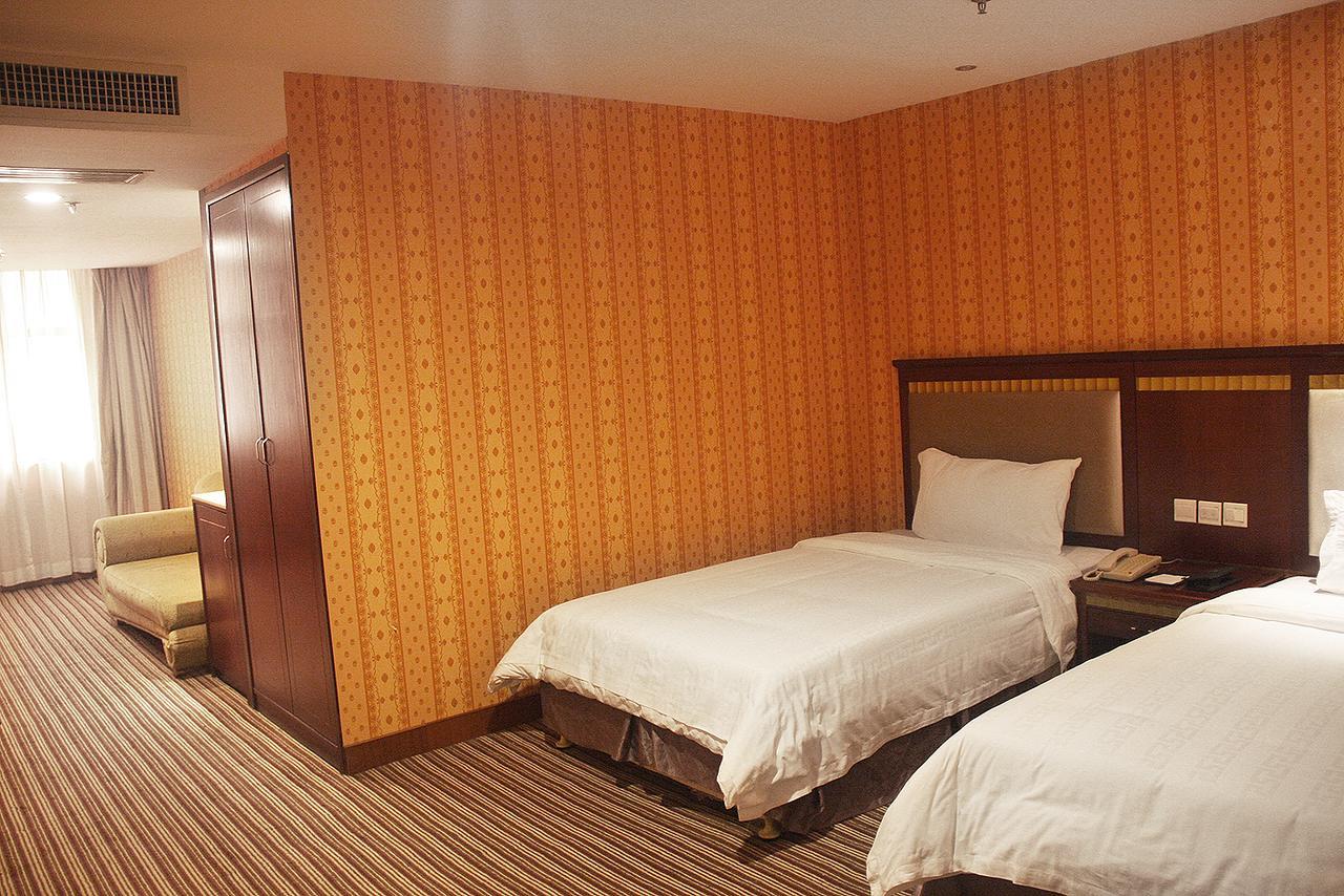 Huizhou Jinhuayue International Hotel מראה חיצוני תמונה