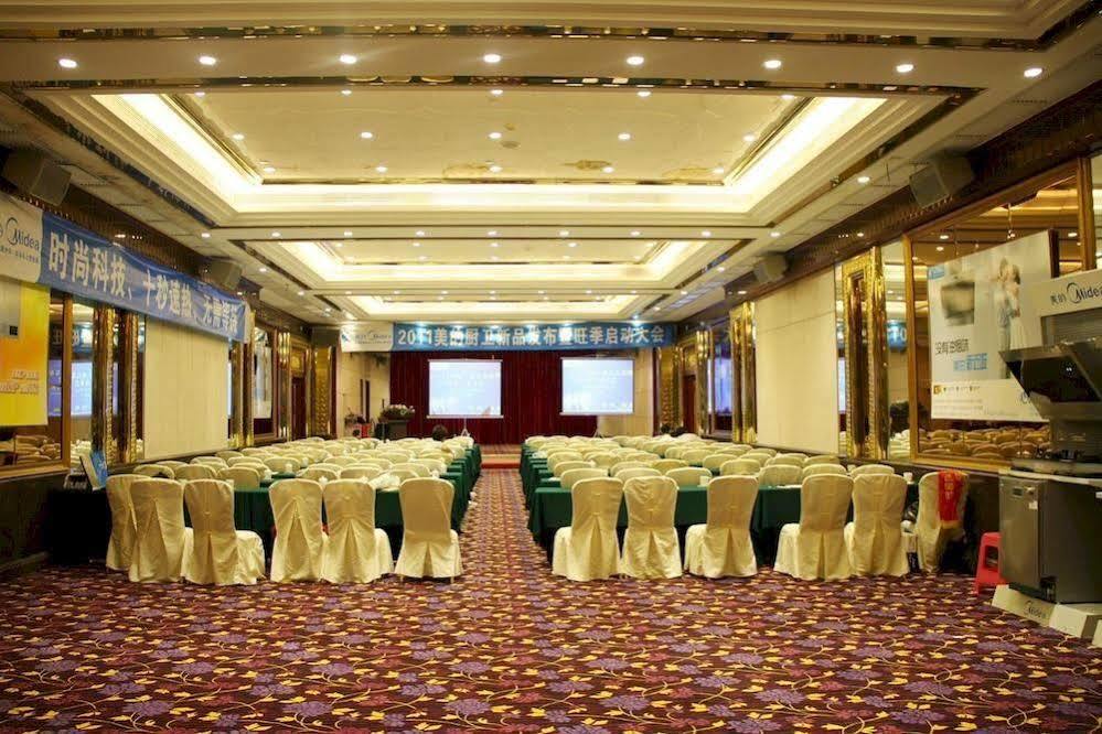 Huizhou Jinhuayue International Hotel מראה חיצוני תמונה