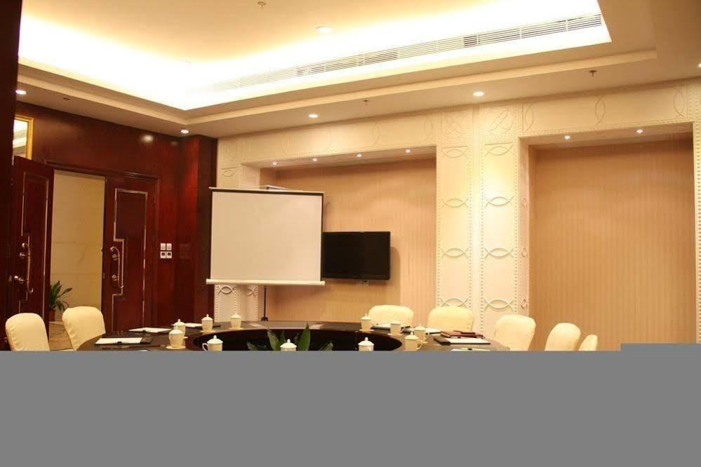 Huizhou Jinhuayue International Hotel מראה חיצוני תמונה