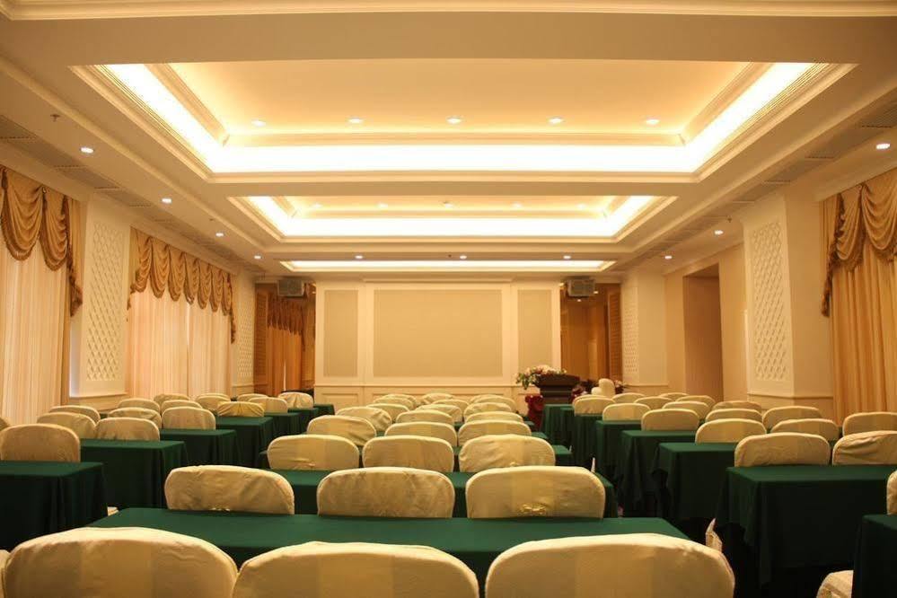 Huizhou Jinhuayue International Hotel מראה חיצוני תמונה